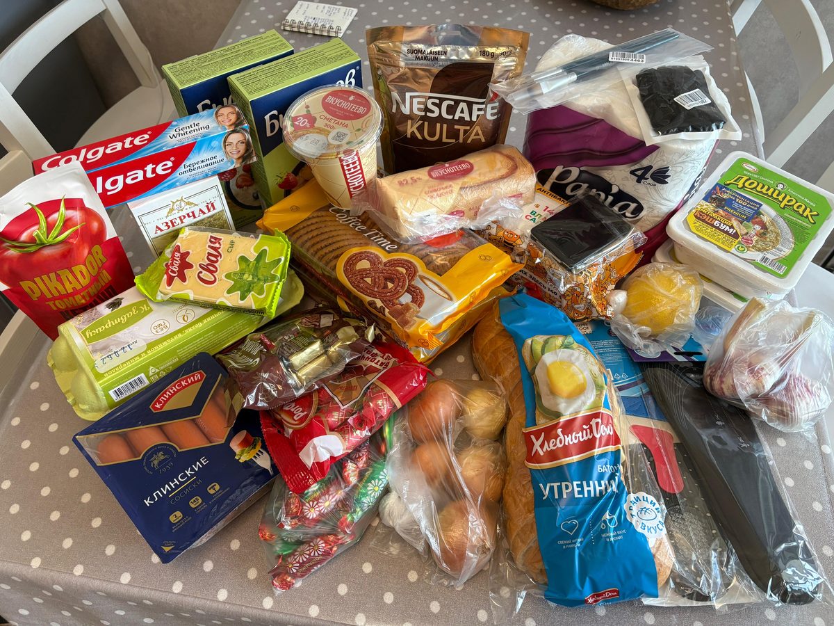 Продуктовая передача для политзаключённого